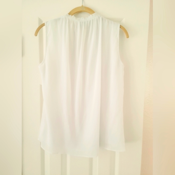H&M White V-Neck Sleeveless Blouse, Ruffle Accent Collar w Tie String sz XXS - Picture 2 of 3